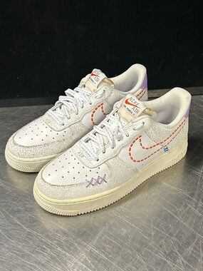 Nike Air Force 1 Stitched Size 8 Women